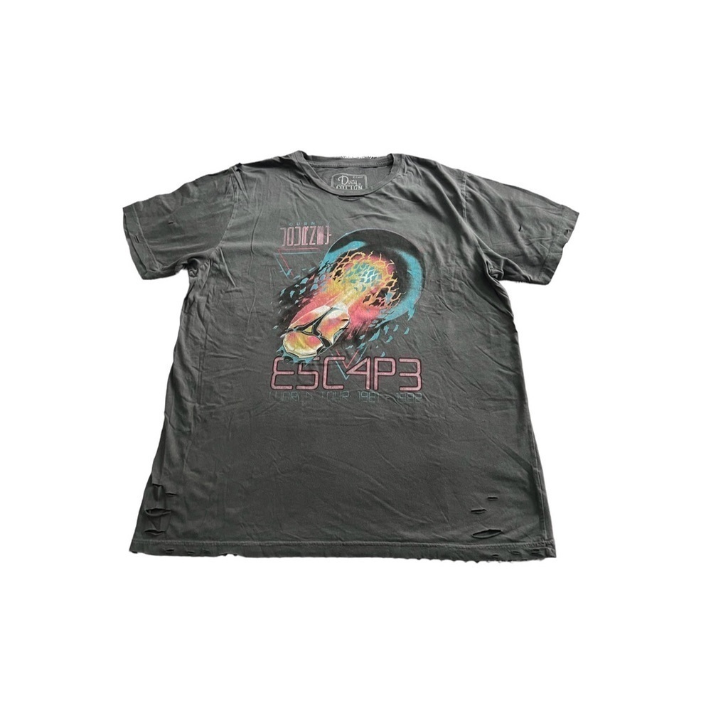 Journey Distressed Tee Size XL